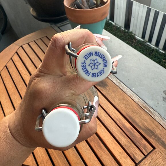 Geyer Freres Artisan Limonadier Glass Bottles Set Of 2 With Swing Top - Picture 5 of 5